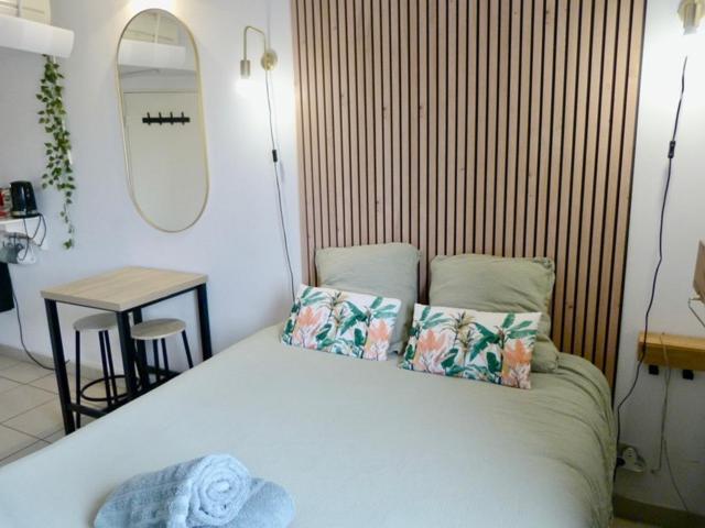 Charmant Studio Le Clos D'Aix Parking Prive Gratuit Et Piscine 엑상프로방스 외부 사진